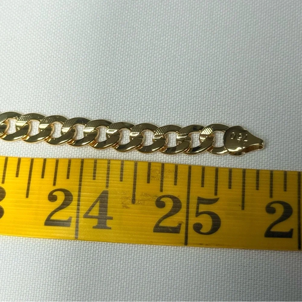 New Chain with medal of the Holy Death of Gold Laminated‎ Chain 26” long